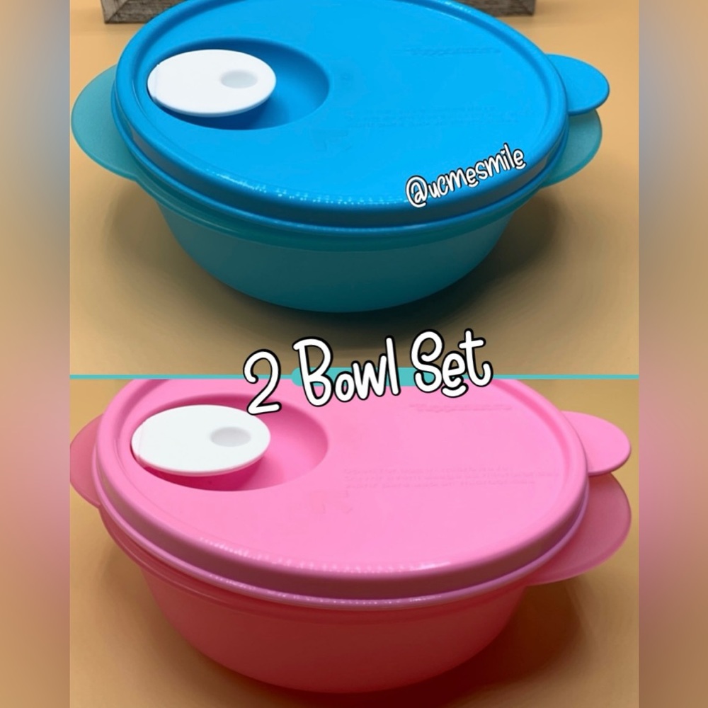Tupperware Crystalwave Microwave-Safe Round Lunch
Bowl Set
